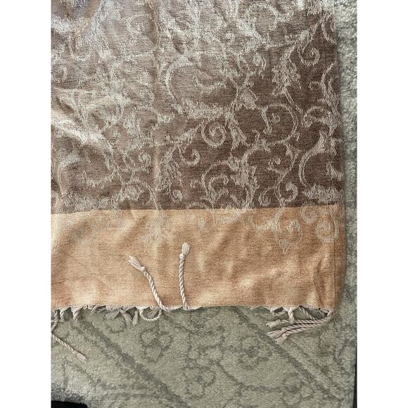 Calzeat of Scotland Fringed Throw Neutral Sand And Brown 64”x48” Plus Fringes - Picture 1 of 5